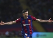 旺财娱乐- 莱万多夫斯基点球 