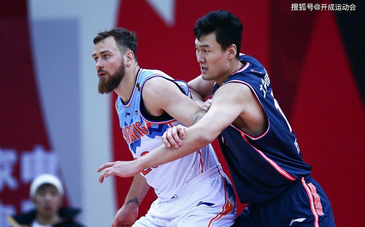 关于阿扎伦卡在加拿大队比赛中出色防守,大胜引发热议!的信息 关于阿扎伦卡在加拿大队比赛中出色防守,大胜引发热议!的信息